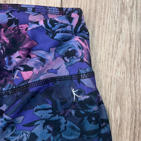 Danskin medium Vibrant Blue and Purple Capri Pants with Abstract Design - Picture 3 of 8